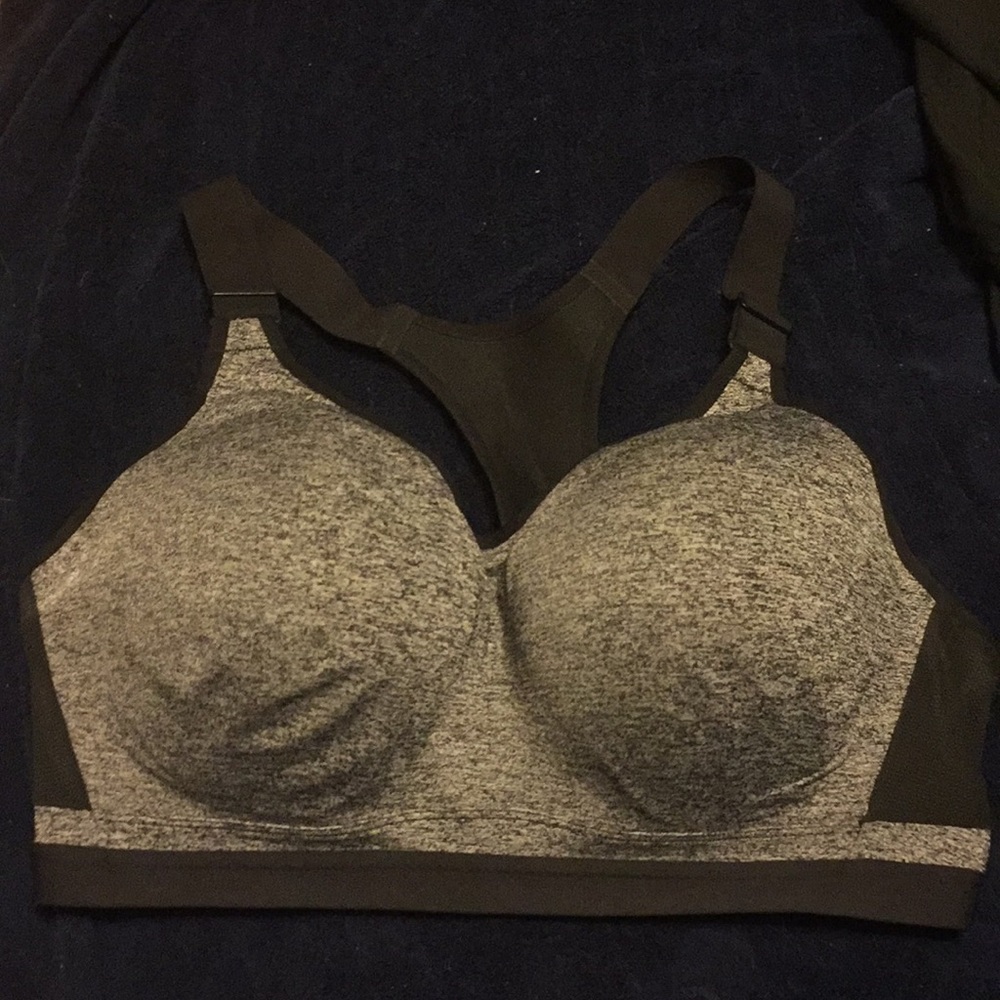 Victoria’s Secret 38DDD Sports Bra BNWOT